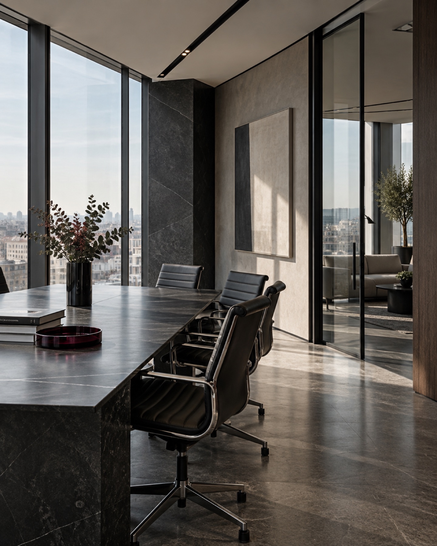 Sala de reuniones contemporánea de un despacho jurídico